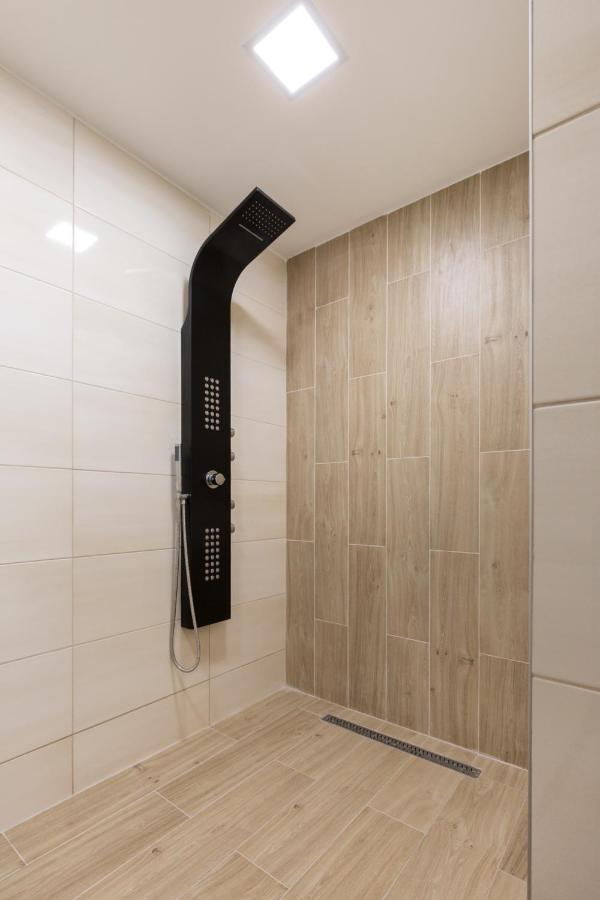 B17 Bajcsy Apartment بودابست المظهر الخارجي الصورة