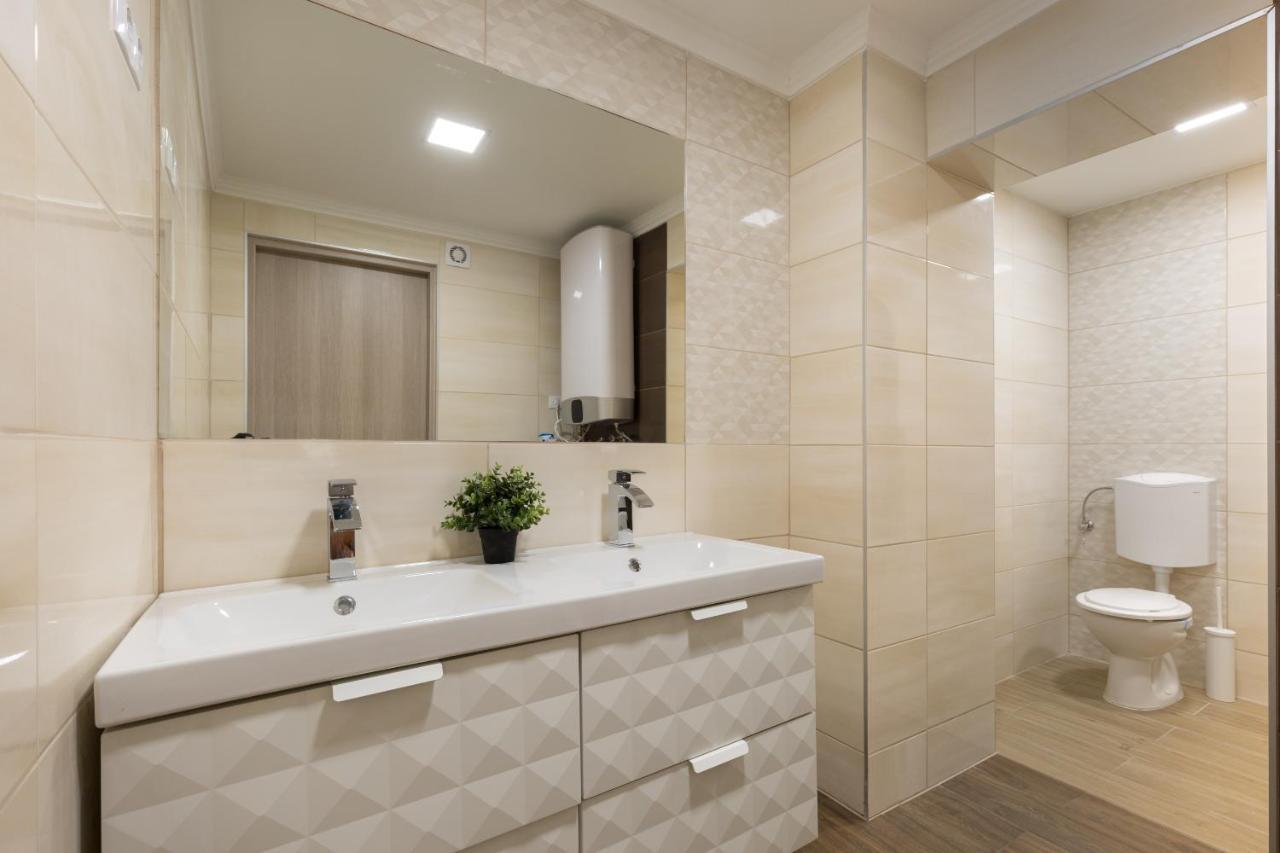 B17 Bajcsy Apartment بودابست المظهر الخارجي الصورة